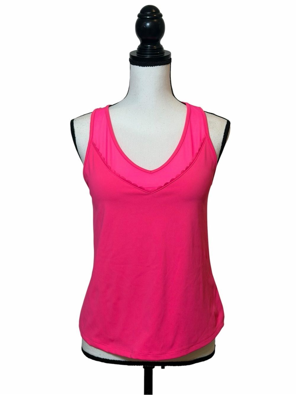 Lilly Pulitzer Luxeletic Euclid Scalloped Bra Tank Top in Pink Grenadine- Size M - Picture 2 of 12